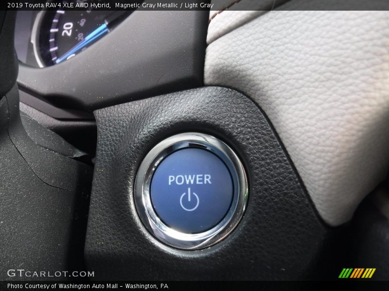 Magnetic Gray Metallic / Light Gray 2019 Toyota RAV4 XLE AWD Hybrid