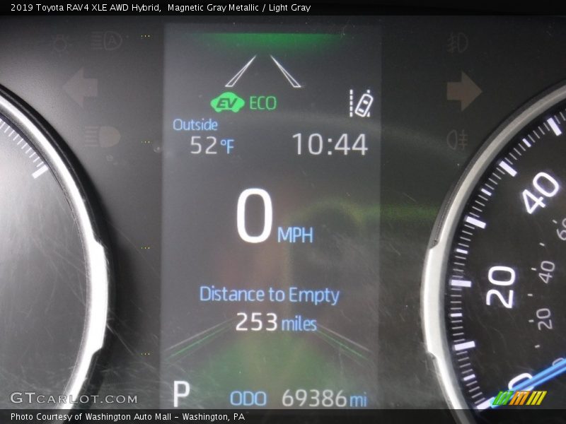 Magnetic Gray Metallic / Light Gray 2019 Toyota RAV4 XLE AWD Hybrid