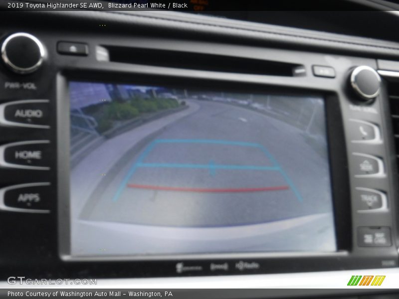 Blizzard Pearl White / Black 2019 Toyota Highlander SE AWD