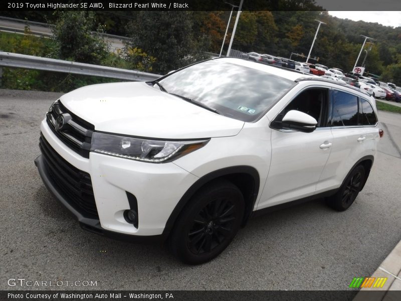 Blizzard Pearl White / Black 2019 Toyota Highlander SE AWD