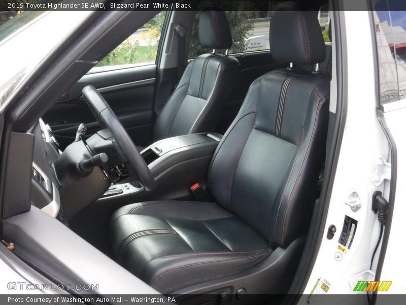 Blizzard Pearl White / Black 2019 Toyota Highlander SE AWD