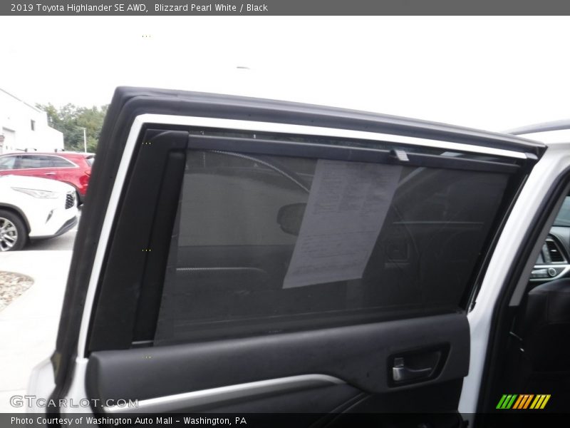 Blizzard Pearl White / Black 2019 Toyota Highlander SE AWD