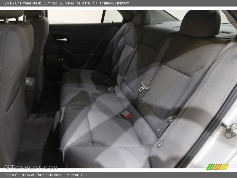 Silver Ice Metallic / Jet Black/Titanium 2016 Chevrolet Malibu Limited LS
