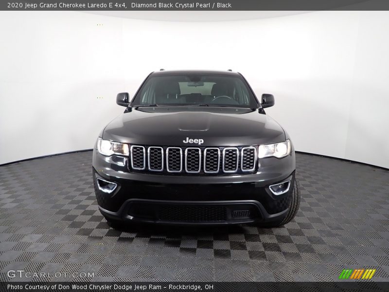Diamond Black Crystal Pearl / Black 2020 Jeep Grand Cherokee Laredo E 4x4