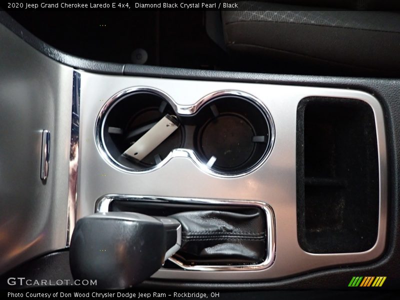 Diamond Black Crystal Pearl / Black 2020 Jeep Grand Cherokee Laredo E 4x4