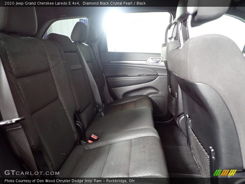 Diamond Black Crystal Pearl / Black 2020 Jeep Grand Cherokee Laredo E 4x4