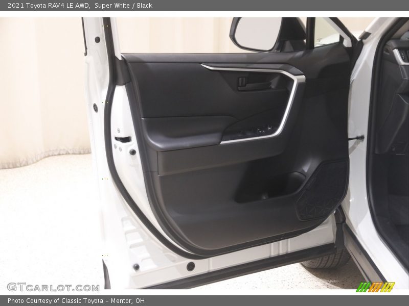 Super White / Black 2021 Toyota RAV4 LE AWD