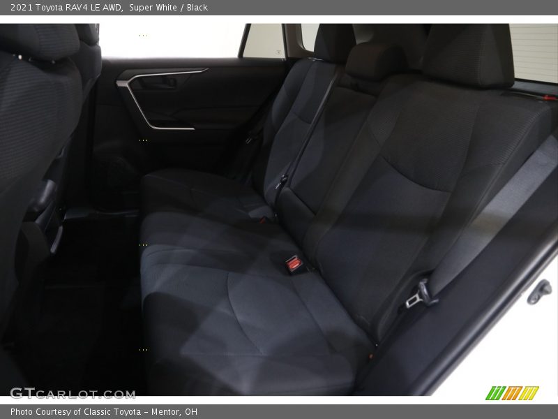 Super White / Black 2021 Toyota RAV4 LE AWD
