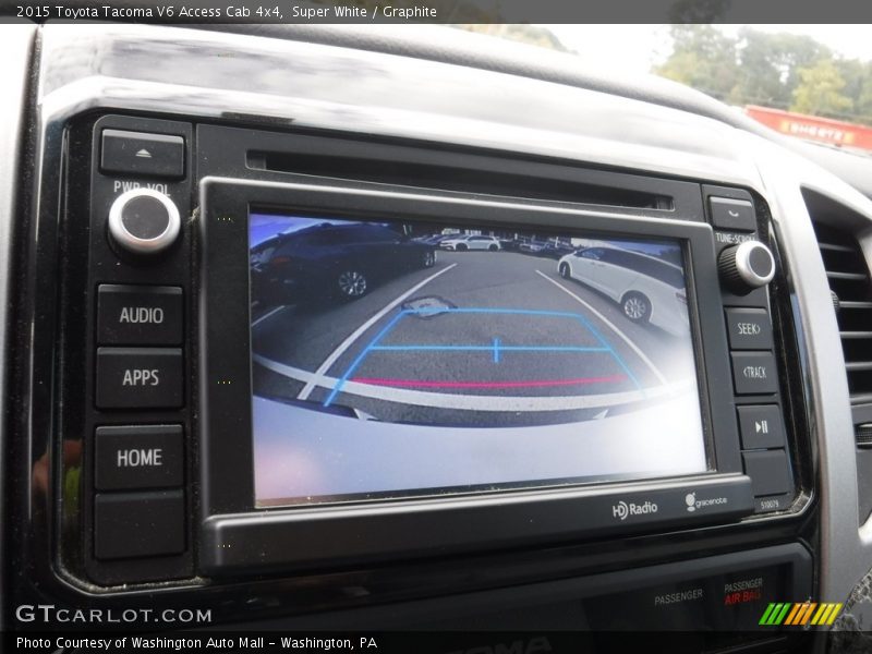 Super White / Graphite 2015 Toyota Tacoma V6 Access Cab 4x4