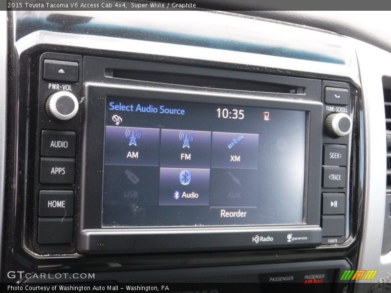 Super White / Graphite 2015 Toyota Tacoma V6 Access Cab 4x4
