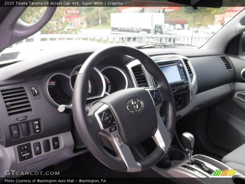 Super White / Graphite 2015 Toyota Tacoma V6 Access Cab 4x4