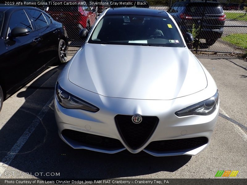 Silverstone Gray Metallic / Black 2019 Alfa Romeo Giulia Ti Sport Carbon AWD