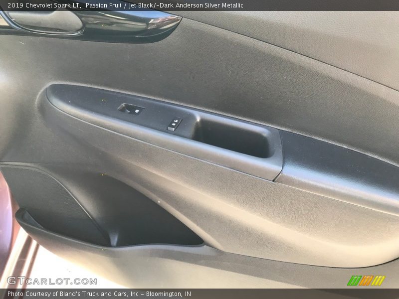 Passion Fruit / Jet Black/­Dark Anderson Silver Metallic 2019 Chevrolet Spark LT