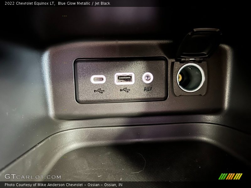 Blue Glow Metallic / Jet Black 2022 Chevrolet Equinox LT