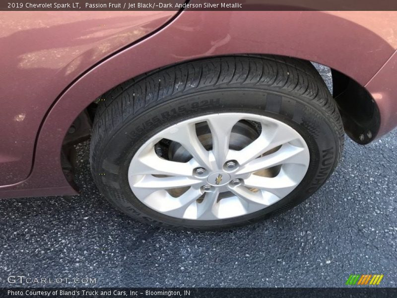 Passion Fruit / Jet Black/­Dark Anderson Silver Metallic 2019 Chevrolet Spark LT