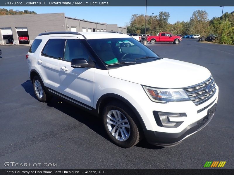 Oxford White / Medium Light Camel 2017 Ford Explorer XLT