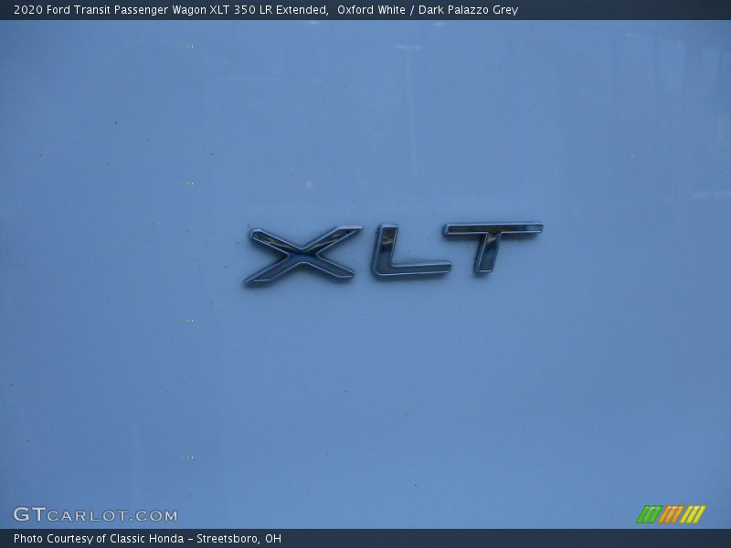  2020 Transit Passenger Wagon XLT 350 LR Extended Logo