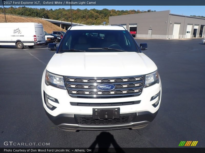 Oxford White / Medium Light Camel 2017 Ford Explorer XLT