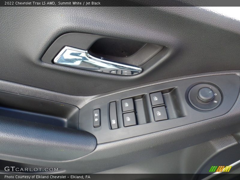 Summit White / Jet Black 2022 Chevrolet Trax LS AWD