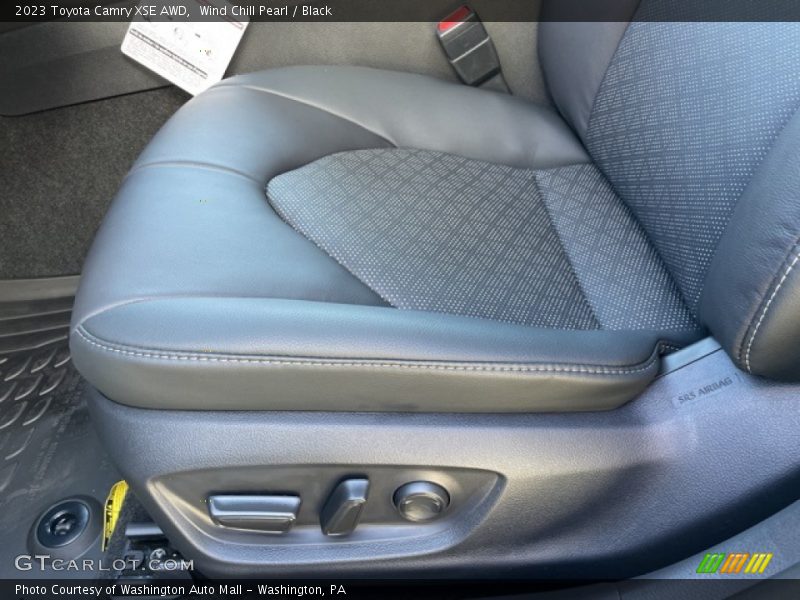 Wind Chill Pearl / Black 2023 Toyota Camry XSE AWD