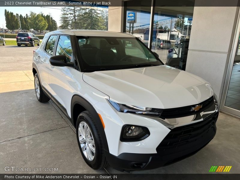 Summit White / Jet Black 2023 Chevrolet TrailBlazer LS AWD