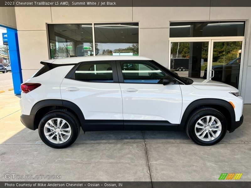Summit White / Jet Black 2023 Chevrolet TrailBlazer LS AWD
