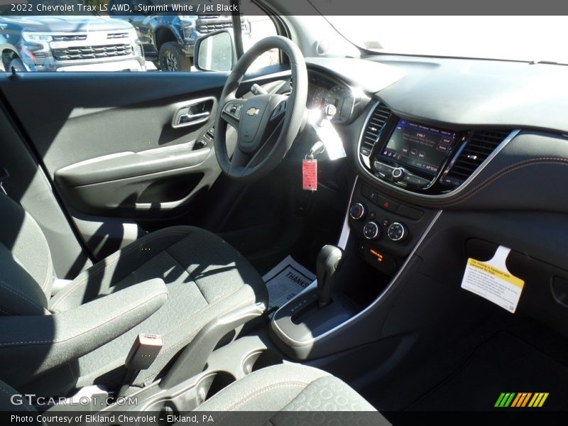 Summit White / Jet Black 2022 Chevrolet Trax LS AWD