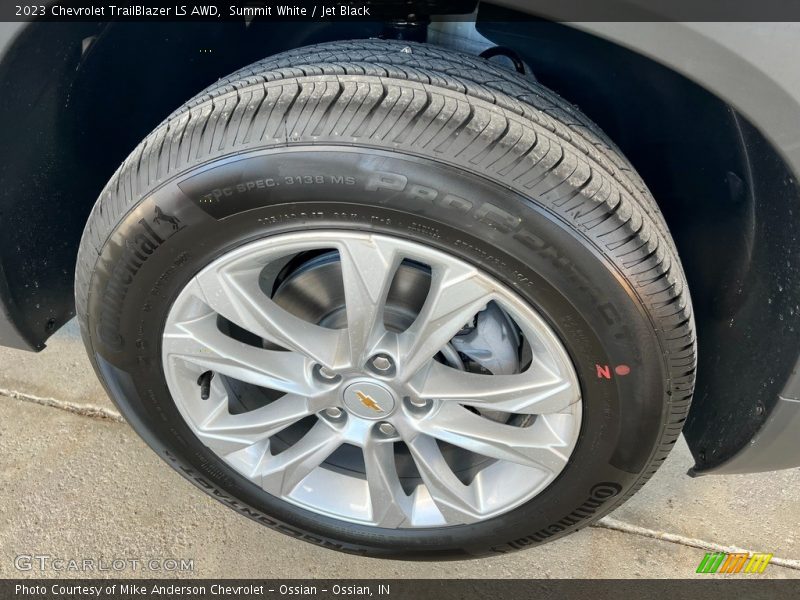 Summit White / Jet Black 2023 Chevrolet TrailBlazer LS AWD