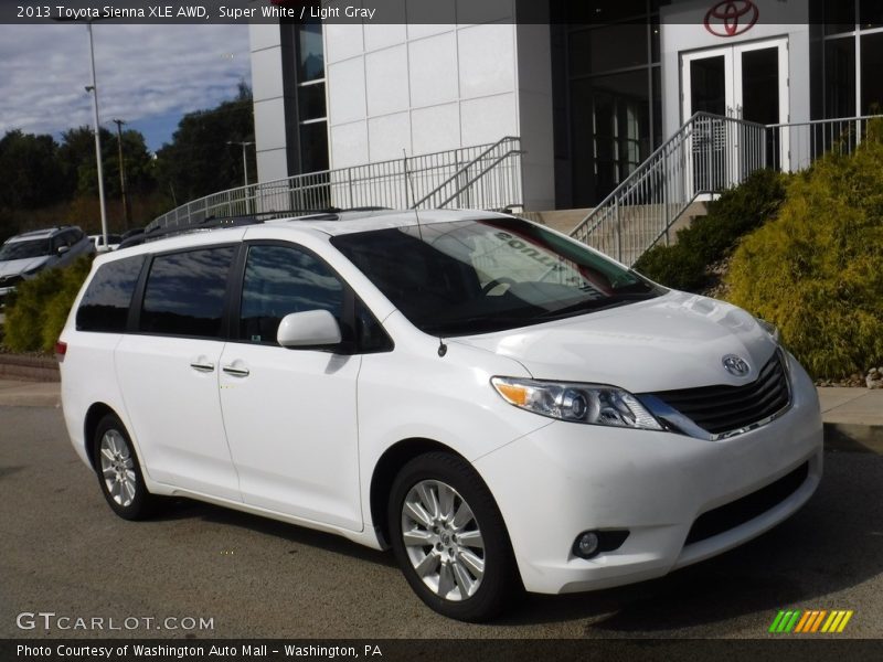Super White / Light Gray 2013 Toyota Sienna XLE AWD