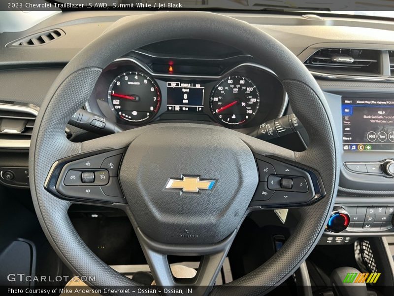 Summit White / Jet Black 2023 Chevrolet TrailBlazer LS AWD