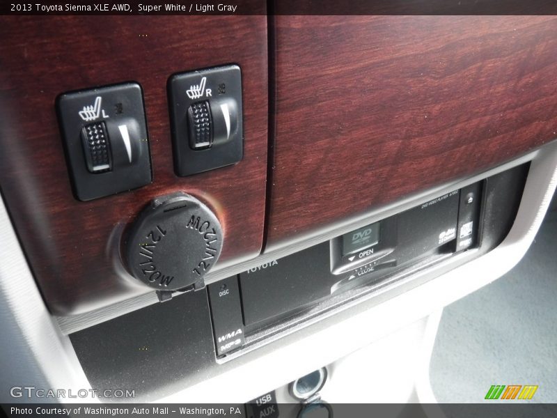 Super White / Light Gray 2013 Toyota Sienna XLE AWD
