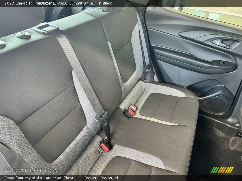 Summit White / Jet Black 2023 Chevrolet TrailBlazer LS AWD