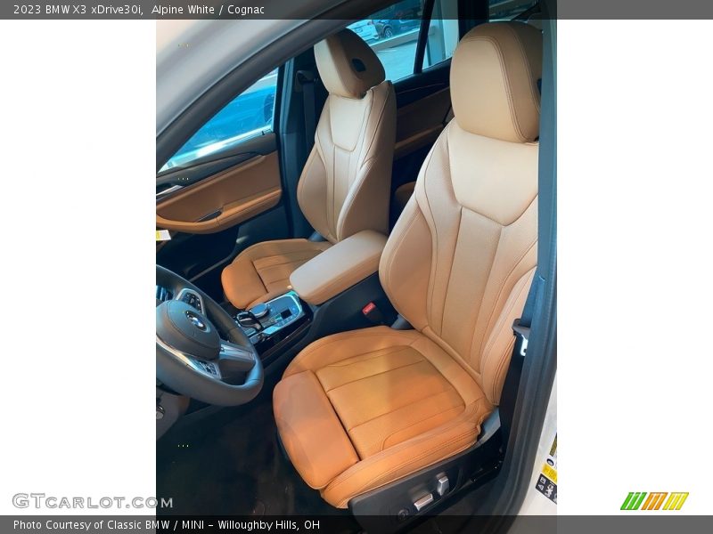 Front Seat of 2023 X3 xDrive30i