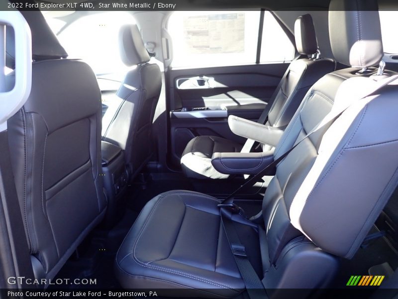 Star White Metallic / Ebony 2022 Ford Explorer XLT 4WD