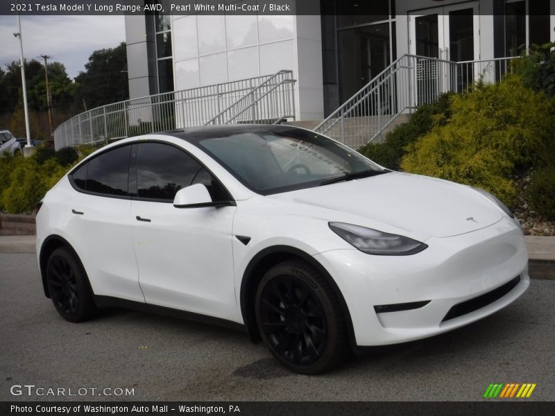 Front 3/4 View of 2021 Model Y Long Range AWD