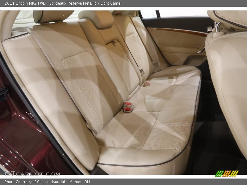Bordeaux Reserve Metallic / Light Camel 2011 Lincoln MKZ FWD