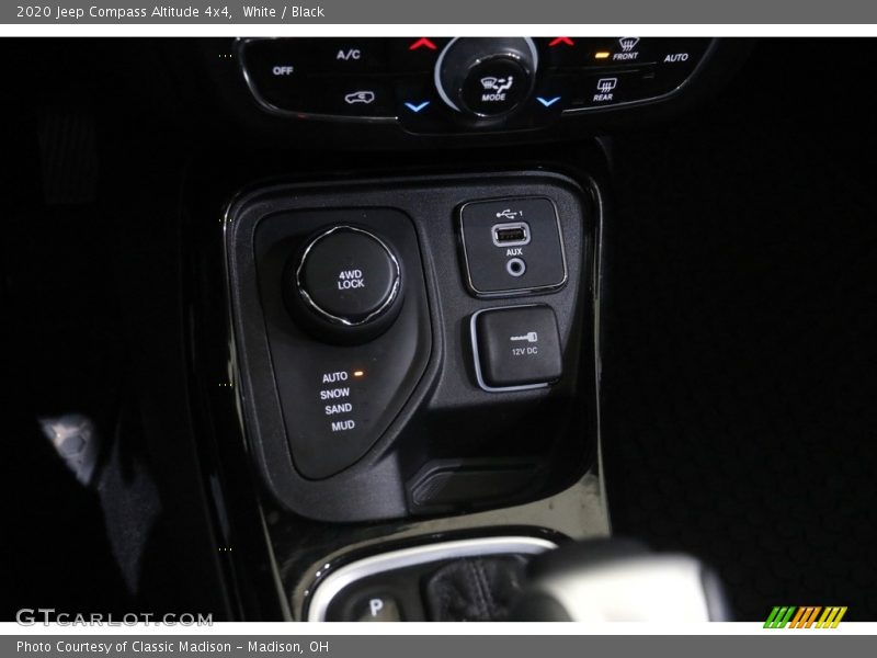 White / Black 2020 Jeep Compass Altitude 4x4