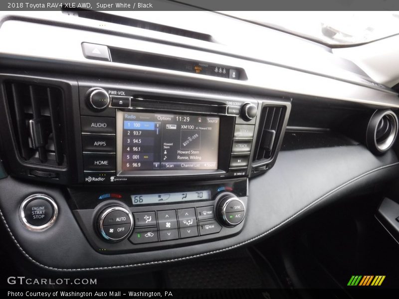 Super White / Black 2018 Toyota RAV4 XLE AWD