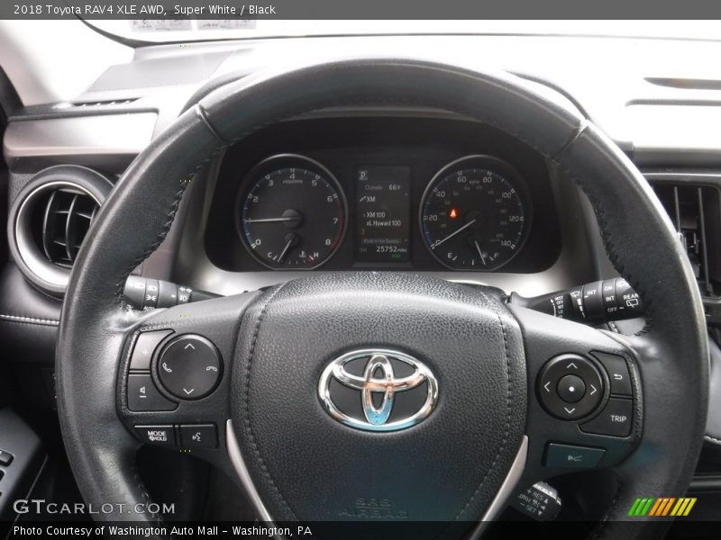Super White / Black 2018 Toyota RAV4 XLE AWD