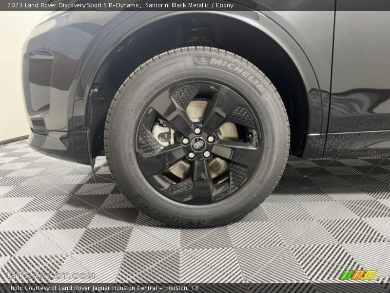 Santorini Black Metallic / Ebony 2023 Land Rover Discovery Sport S R-Dynamic