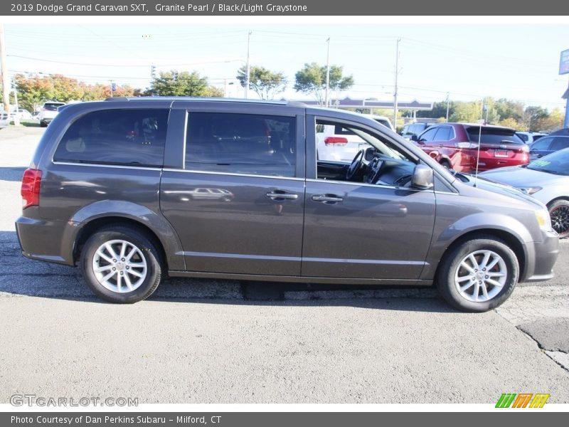 Granite Pearl / Black/Light Graystone 2019 Dodge Grand Caravan SXT