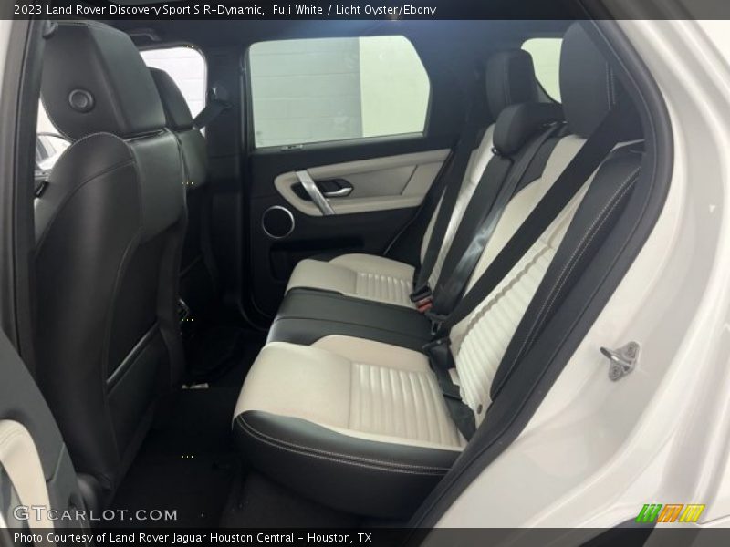 Fuji White / Light Oyster/Ebony 2023 Land Rover Discovery Sport S R-Dynamic