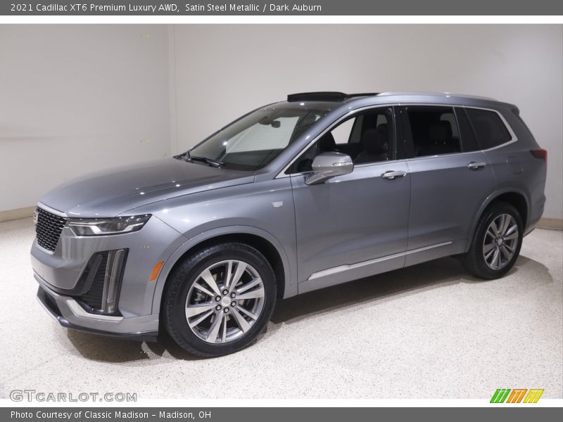 Front 3/4 View of 2021 XT6 Premium Luxury AWD
