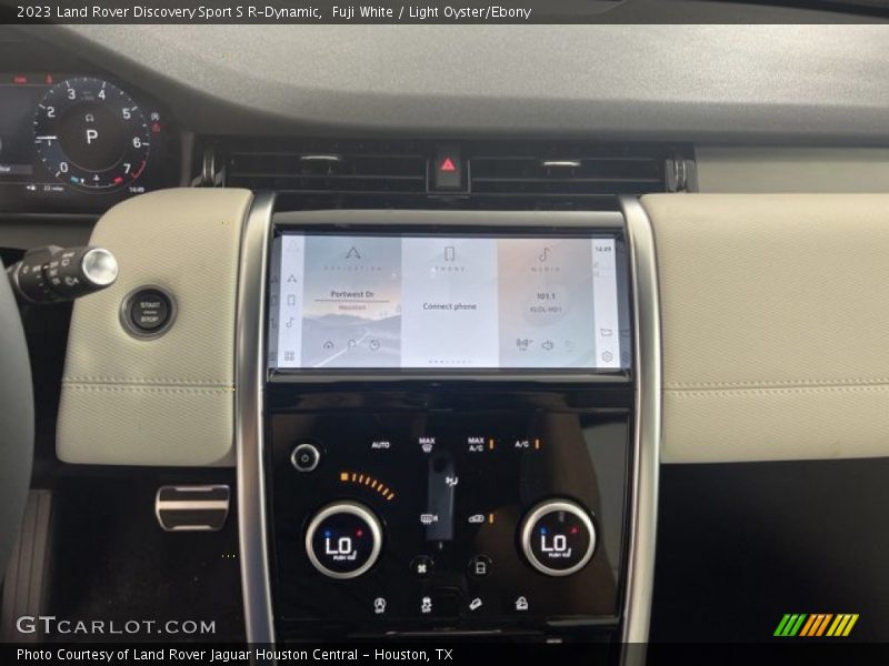 Fuji White / Light Oyster/Ebony 2023 Land Rover Discovery Sport S R-Dynamic