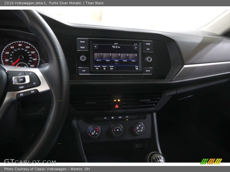Pyrite Silver Metallic / Titan Black 2019 Volkswagen Jetta S
