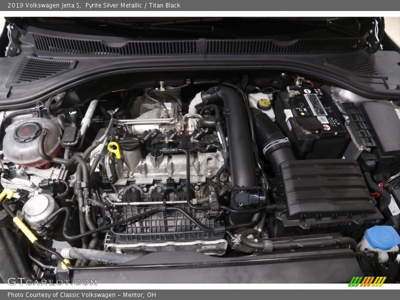 Pyrite Silver Metallic / Titan Black 2019 Volkswagen Jetta S