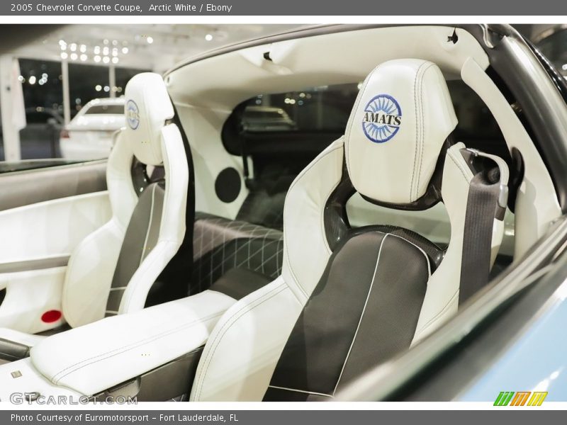 Arctic White / Ebony 2005 Chevrolet Corvette Coupe