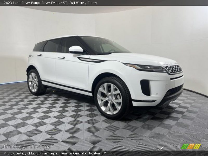  2023 Range Rover Evoque SE Fuji White