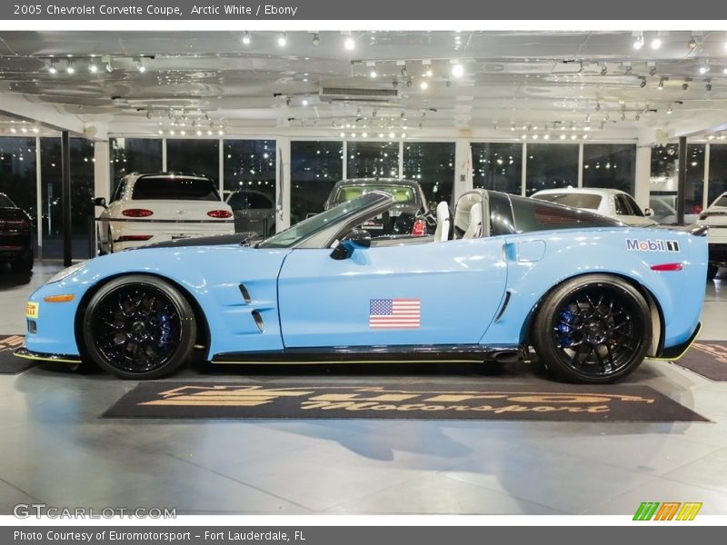 Arctic White / Ebony 2005 Chevrolet Corvette Coupe