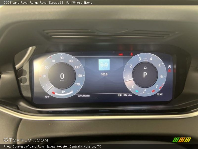 Fuji White / Ebony 2023 Land Rover Range Rover Evoque SE